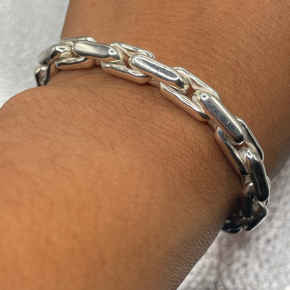 Hollow link bracelet